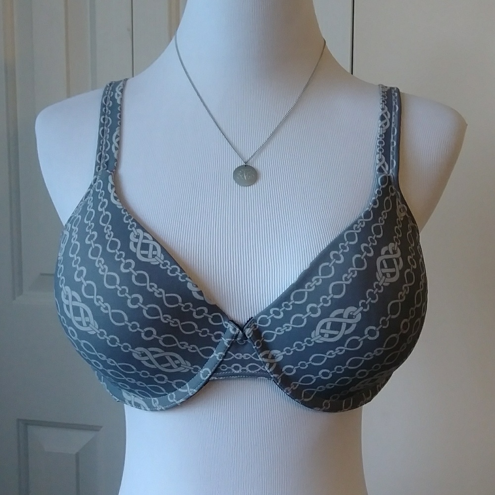 Soft & comfy Hanes gray patterned 36D bra